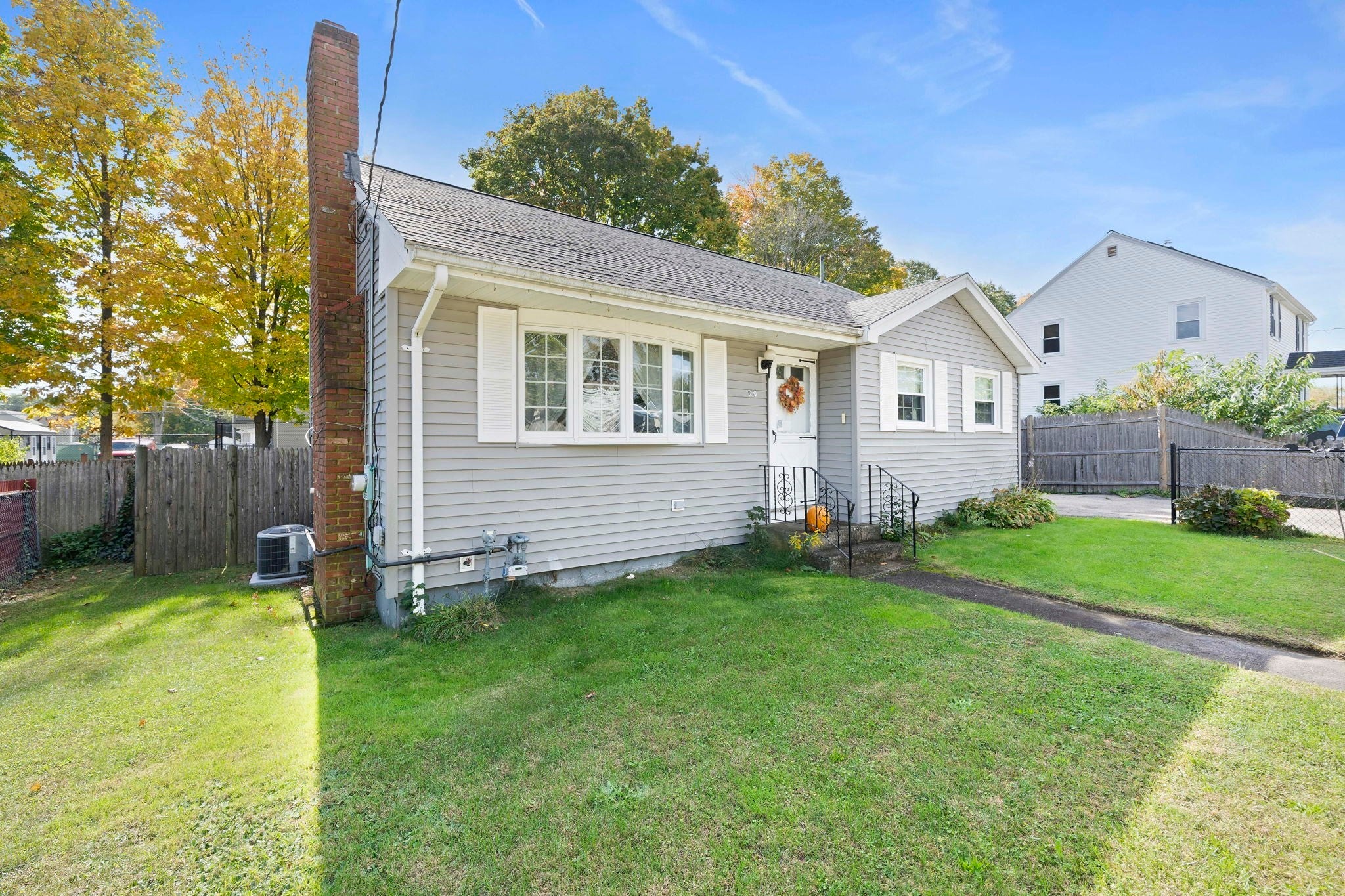 29 Aberdeen St