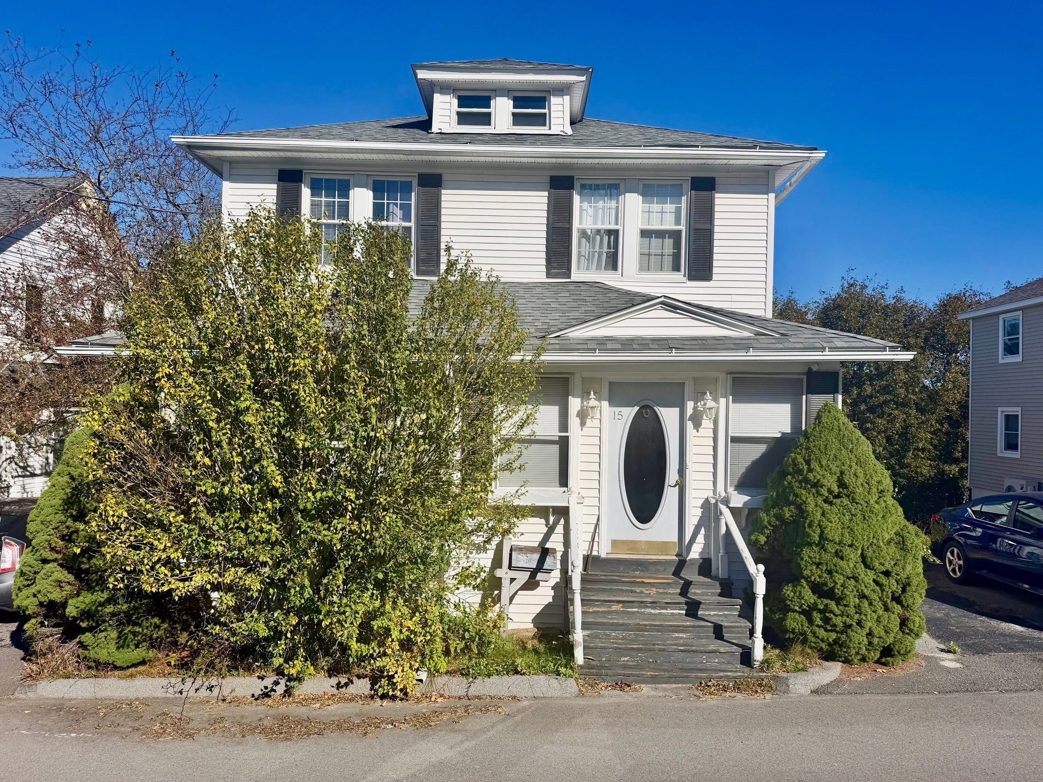 Click for 15 Kalmar St #1, Worcester, MA slideshow Click for 15 Kalmar St #1, Worcester, MA slideshow