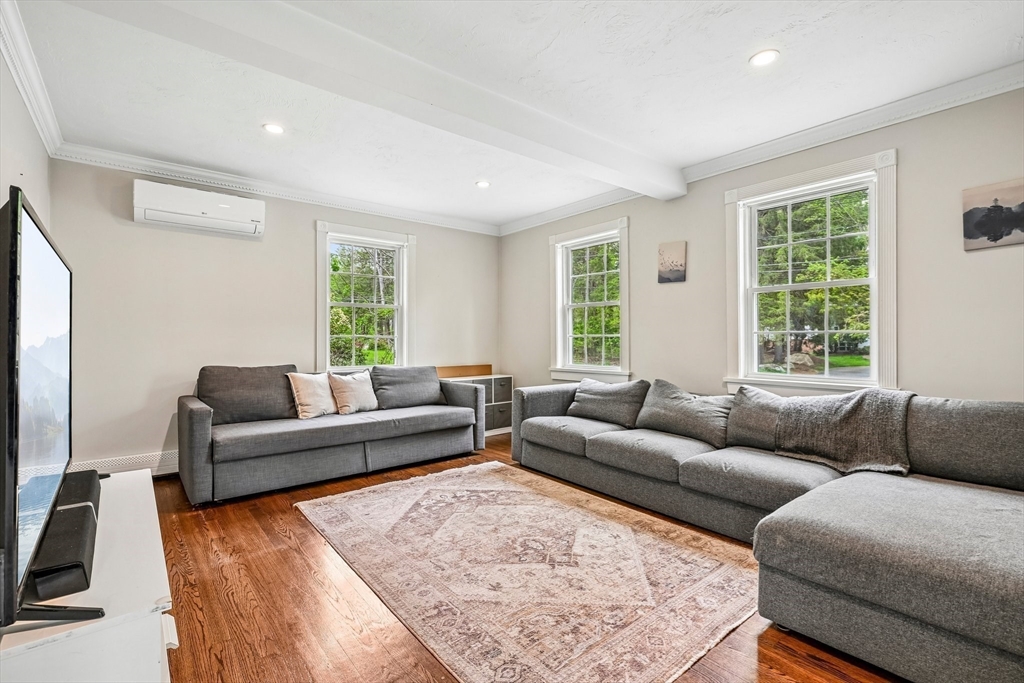 190 Southville Rd