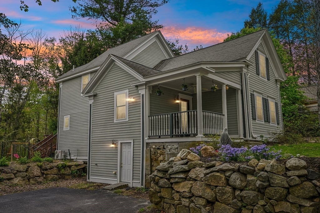 190 Southville Rd