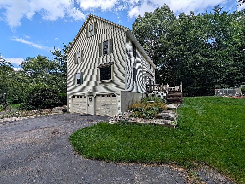 2 Nutfield Dr, Londonderry, NH Photo #8