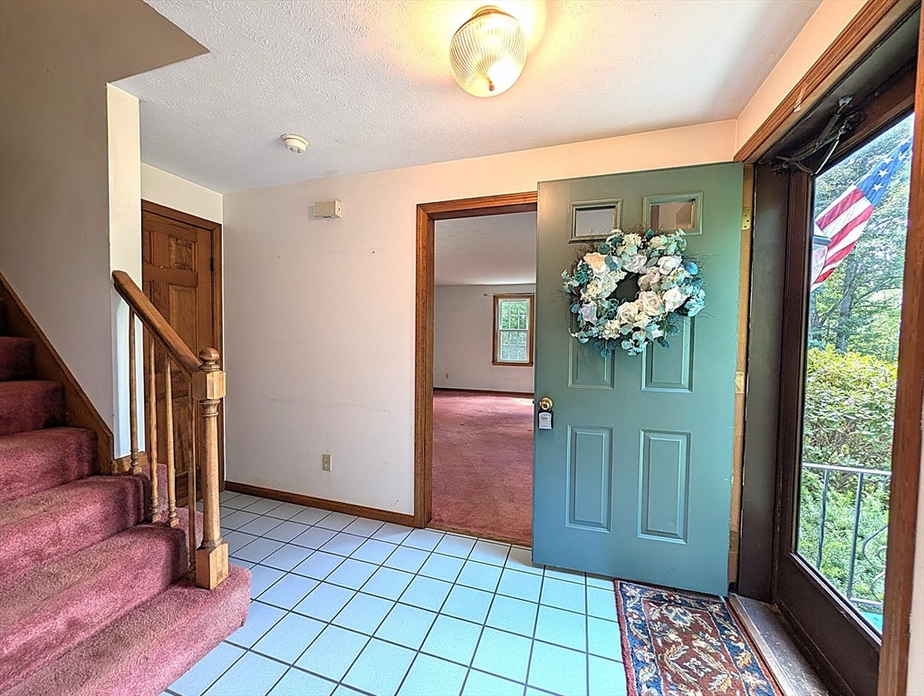 2 Nutfield Dr, Londonderry, NH Photo #37