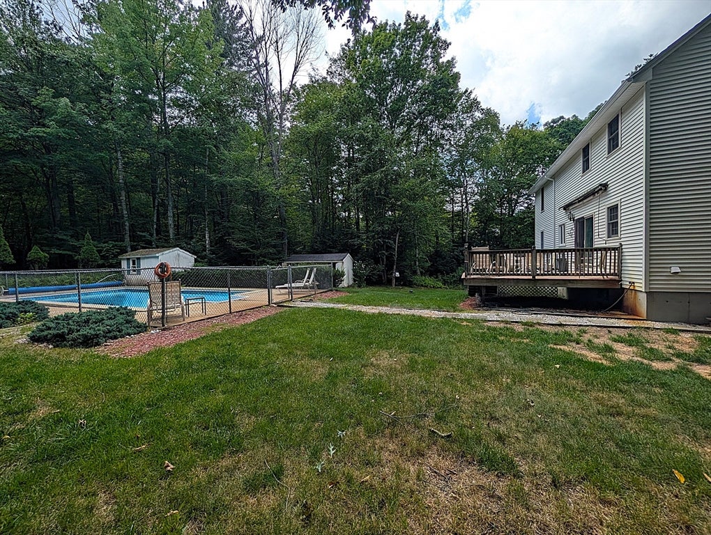 2 Nutfield Dr, Londonderry, NH Photo #15