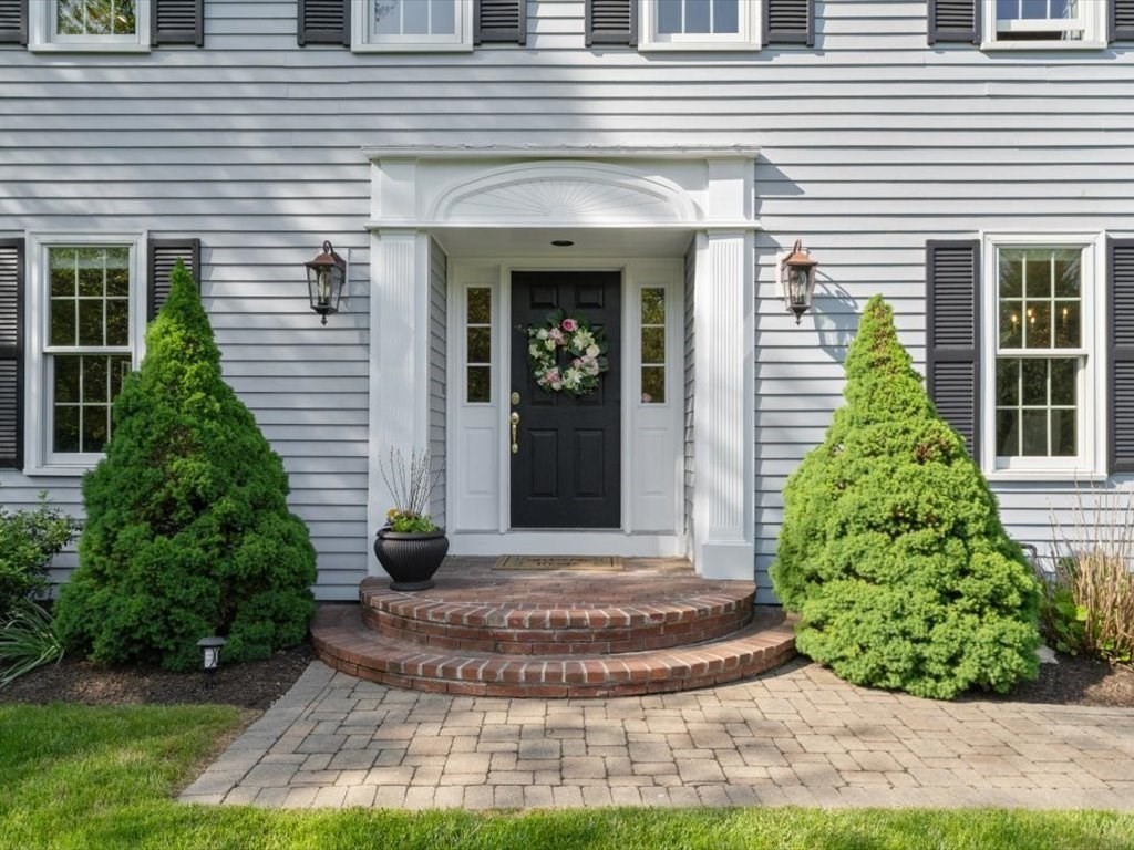 65 Farley Pond Ln
