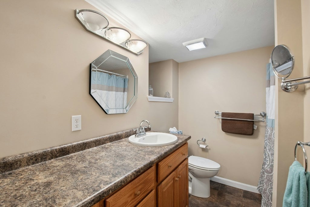 19 Lake Ave, Spencer, MA, 19 Lake Ave, Spencer, MA Photo #32