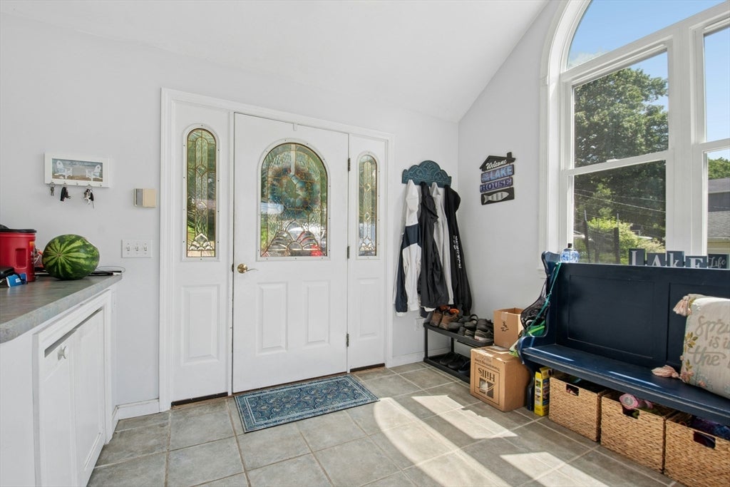 19 Lake Ave, Spencer, MA, 19 Lake Ave, Spencer, MA Photo #4