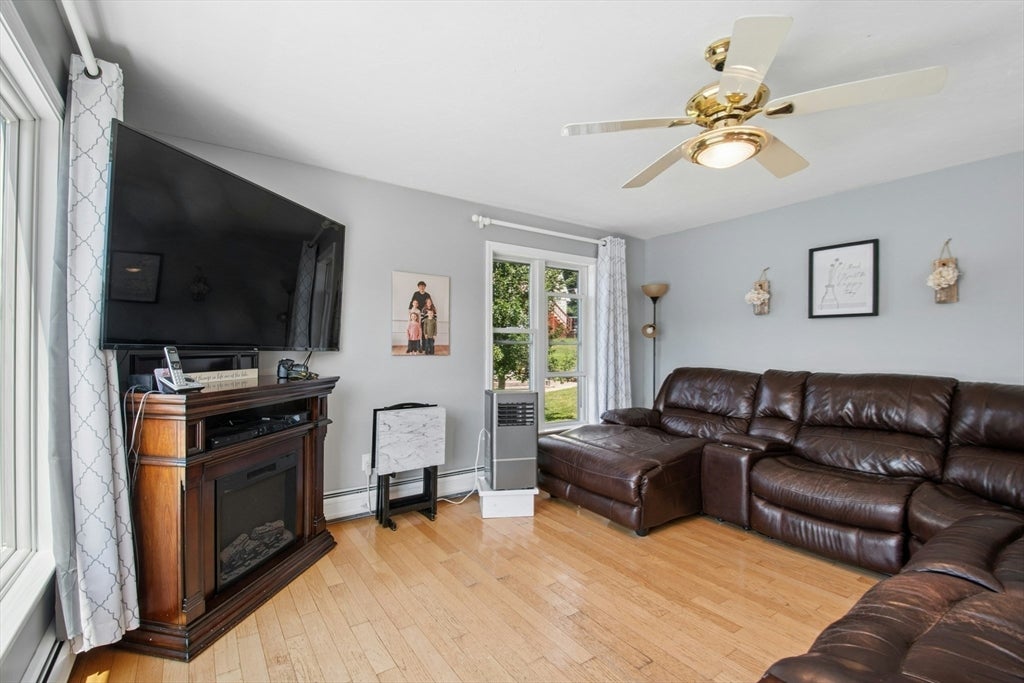 19 Lake Ave, Spencer, MA, 19 Lake Ave, Spencer, MA Photo #16