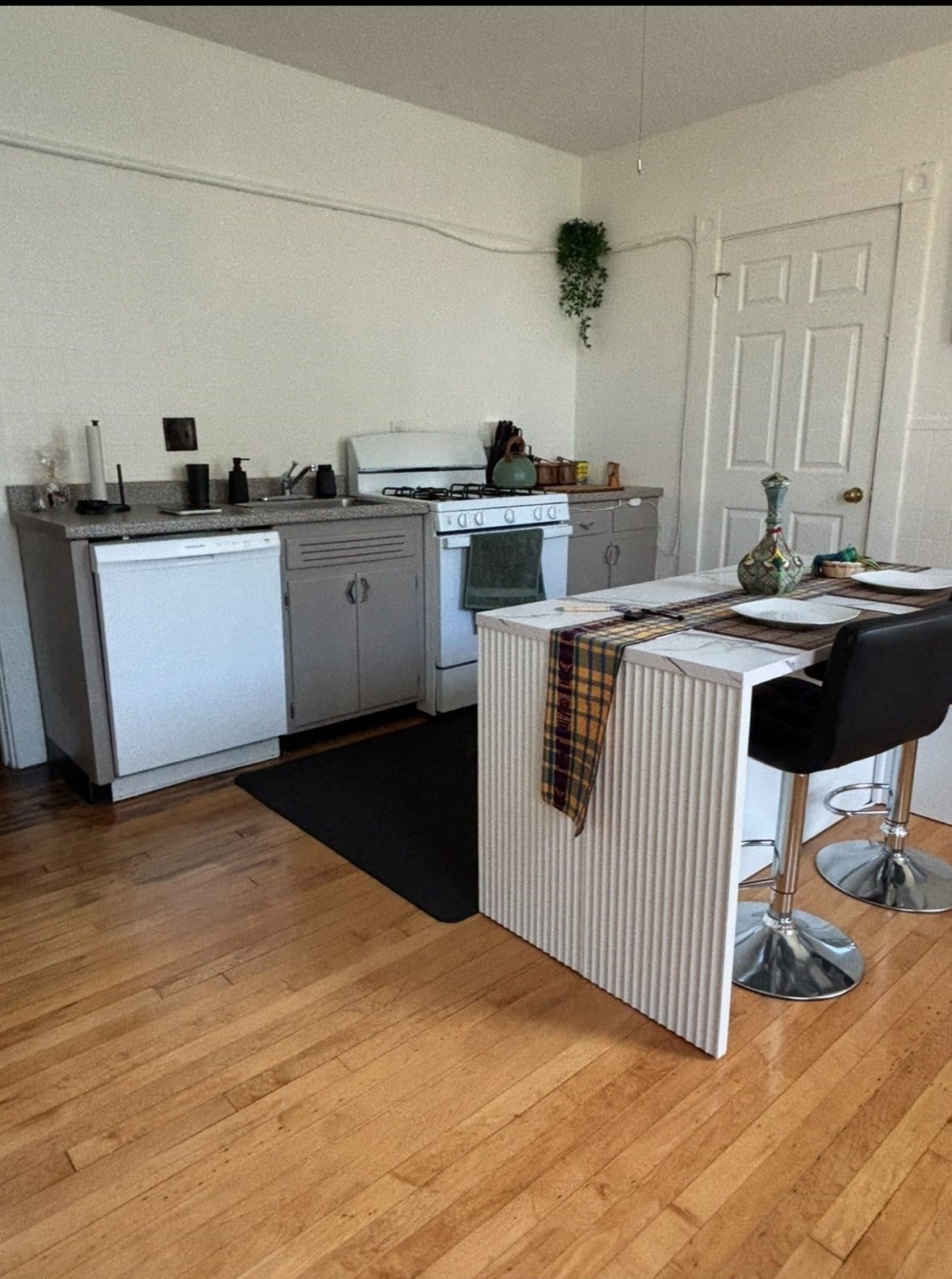 135 Prospect St #1, Waltham, MA Photo #14