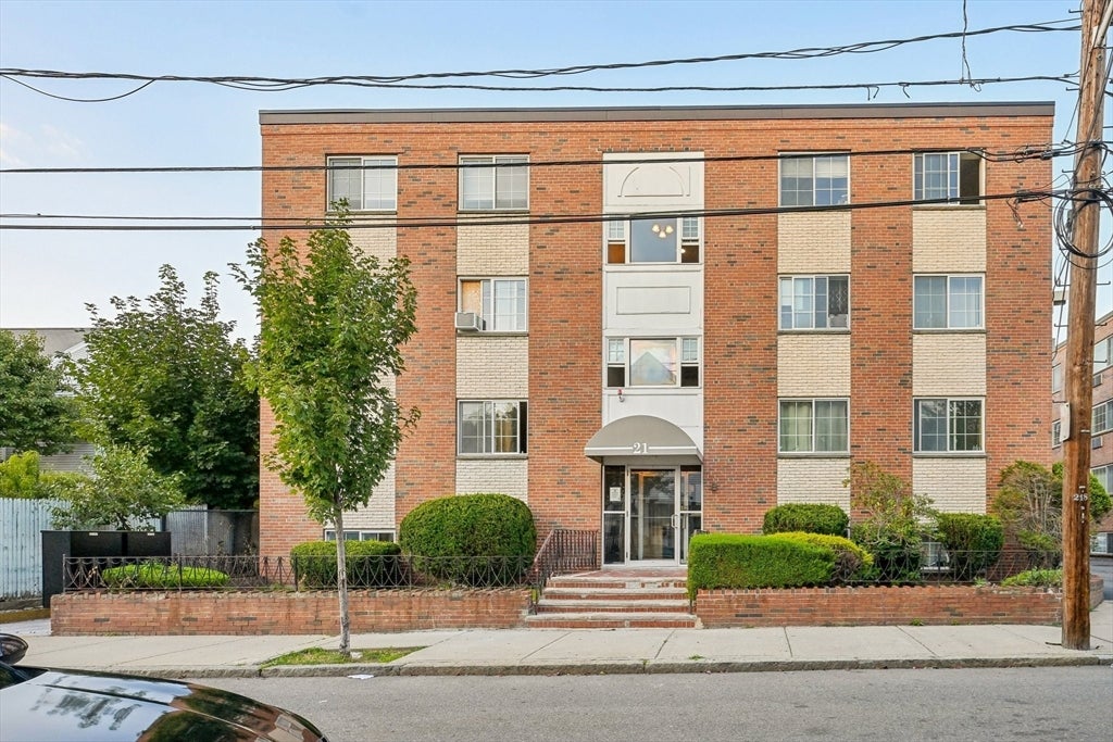 21 Staples Ave #23, Everett, MA Photo #4