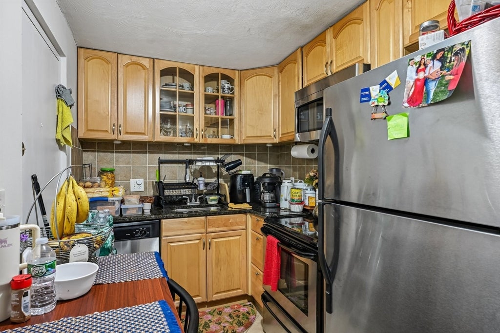 21 Staples Ave #23, Everett, MA Photo #9