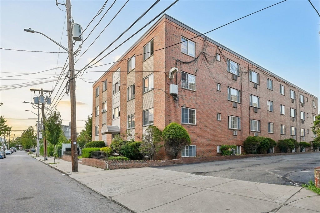 21 Staples Ave #23, Everett, MA Photo #17
