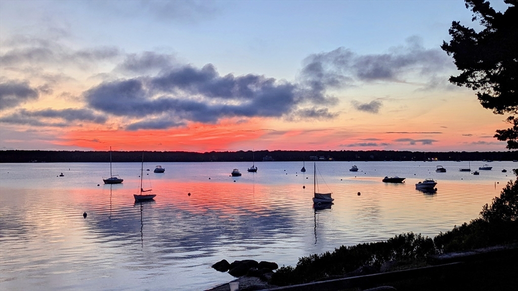 15 Seconsett Point Rd