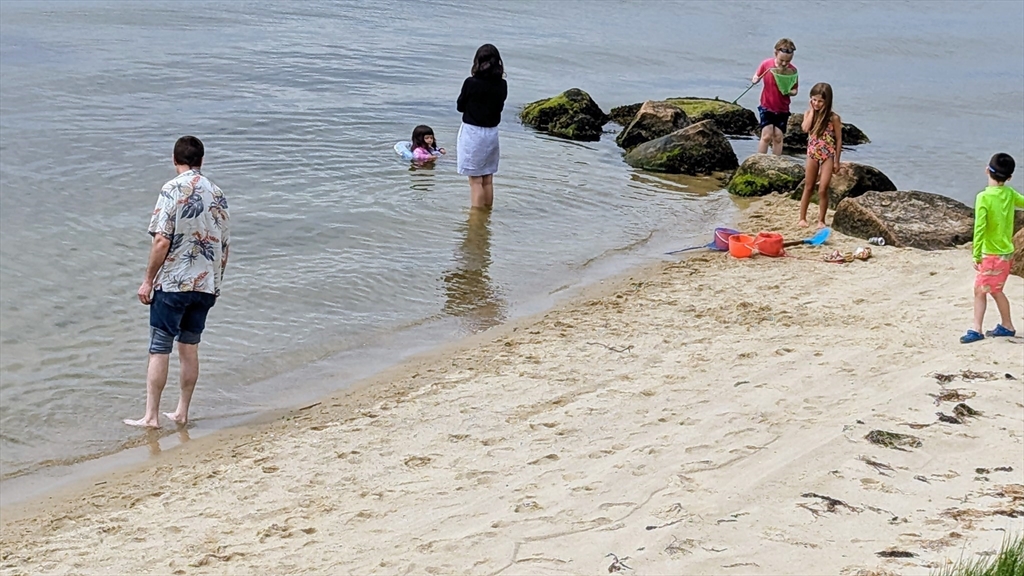 15 Seconsett Point Rd