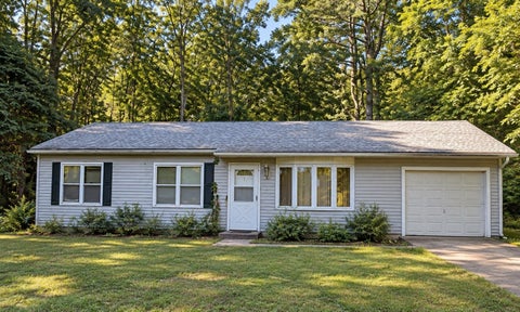 Photo of 8 Cornell Cir, Dartmouth, MA 02748 (MLS # 73578173)