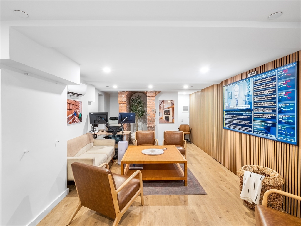 21-23 Middle Street LL