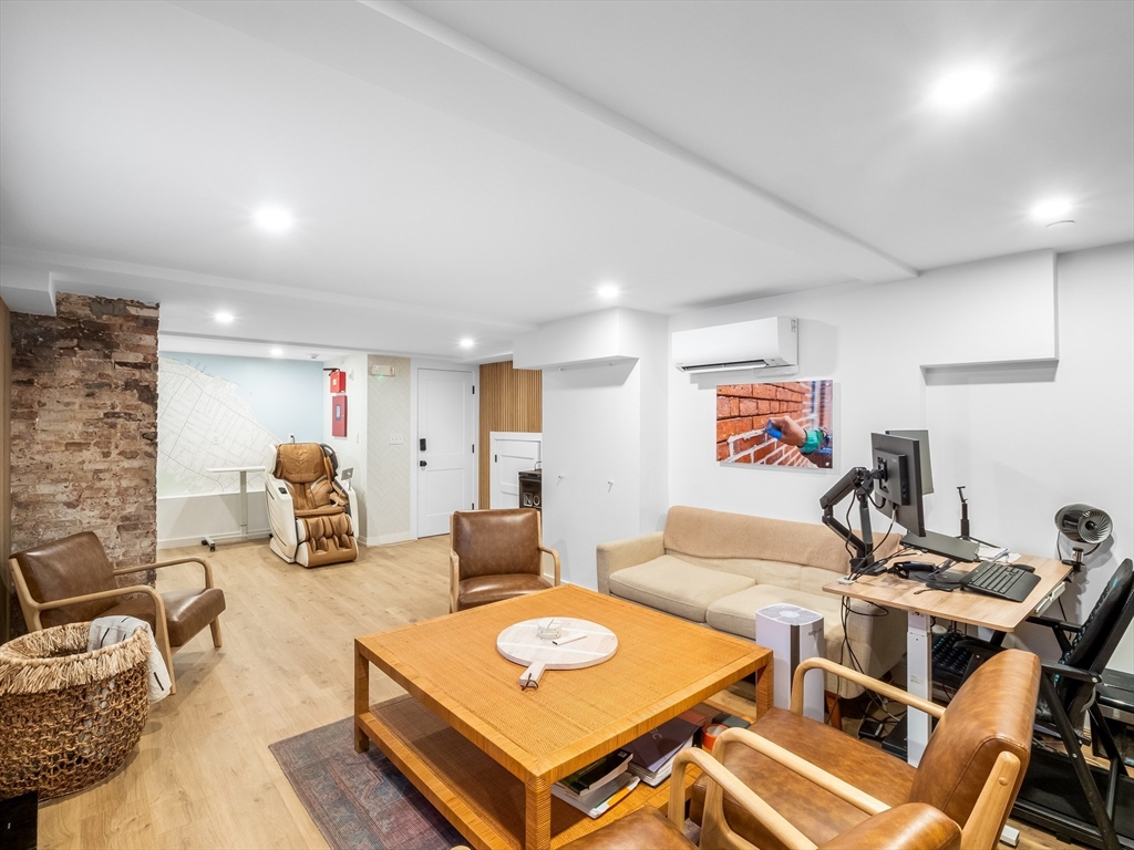 21-23 Middle Street LL