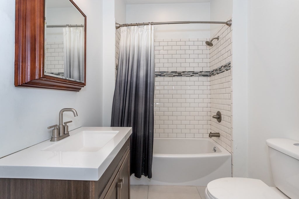 18 Kittredge St #1, Boston, MA Photo #19