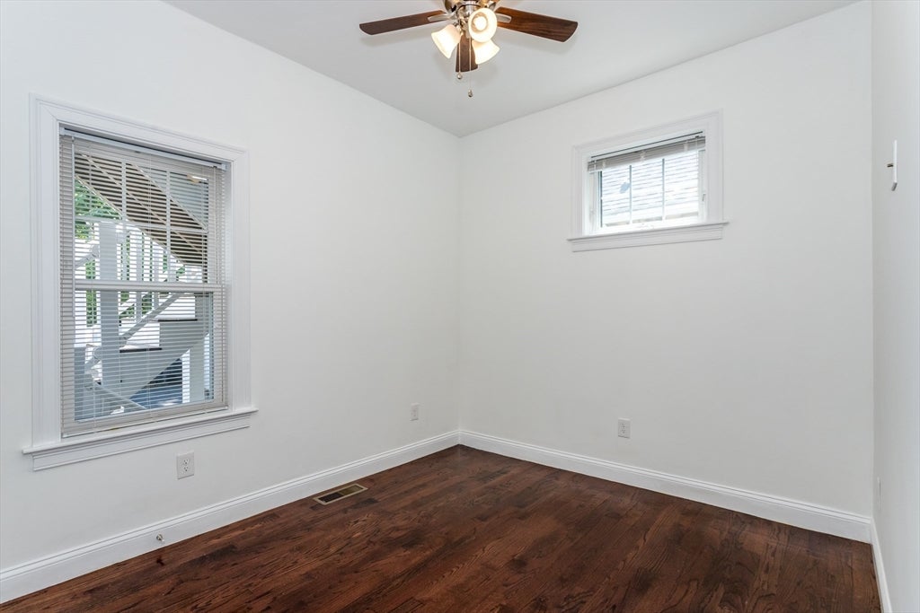 18 Kittredge St #1, Boston, MA Photo #12