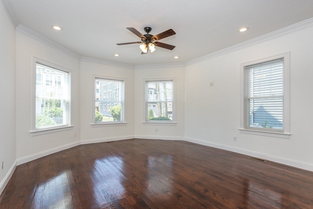 18 Kittredge St #1, Boston, MA Photo #3