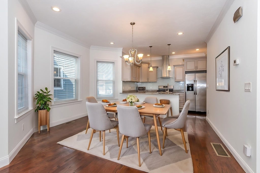 18 Kittredge St #1, Boston, MA Photo #4