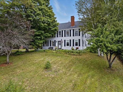 5 Circle St Templeton MA 01436