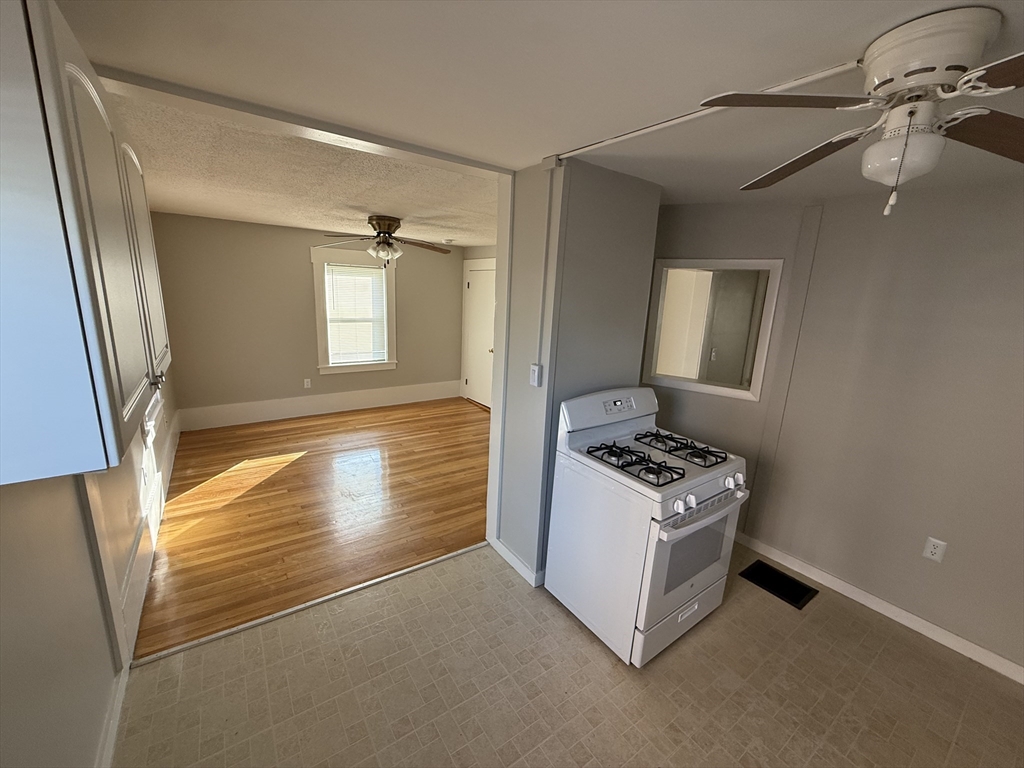 17 Alice Ave, Lynn, MA Photo #13