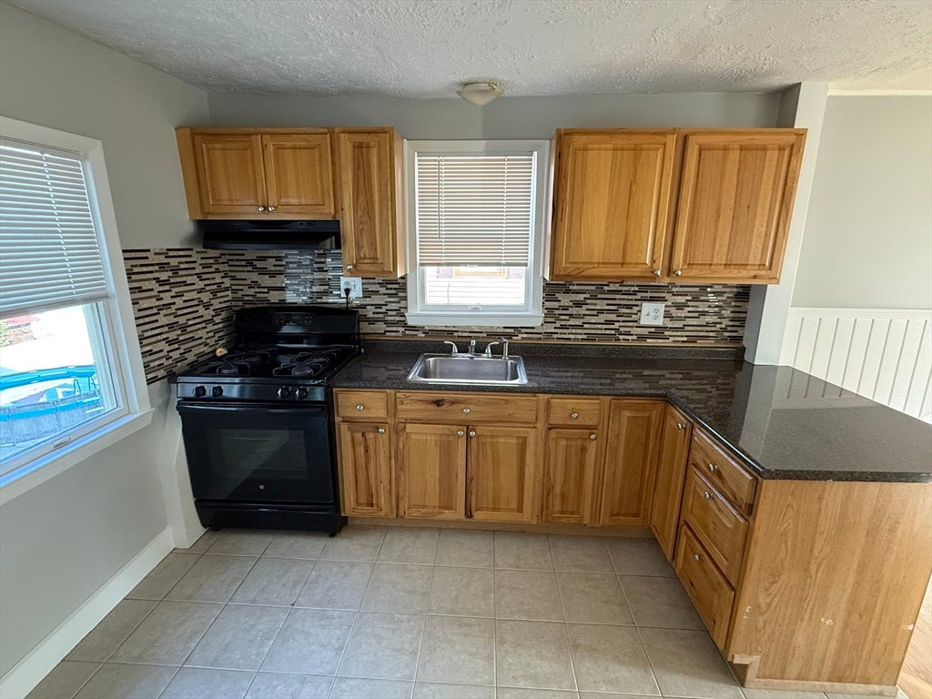 17 Alice Ave, Lynn, MA Photo #25
