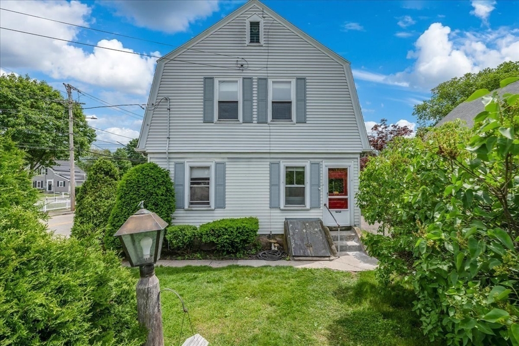 142 Broad St