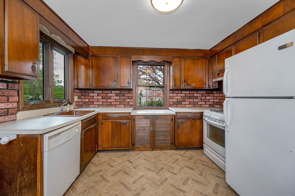 104 Meadowview Road