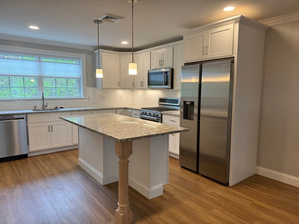 165 Cambridge Rd #17, Woburn, MA, 165 Cambridge Rd #17, Woburn, MA Photo #1