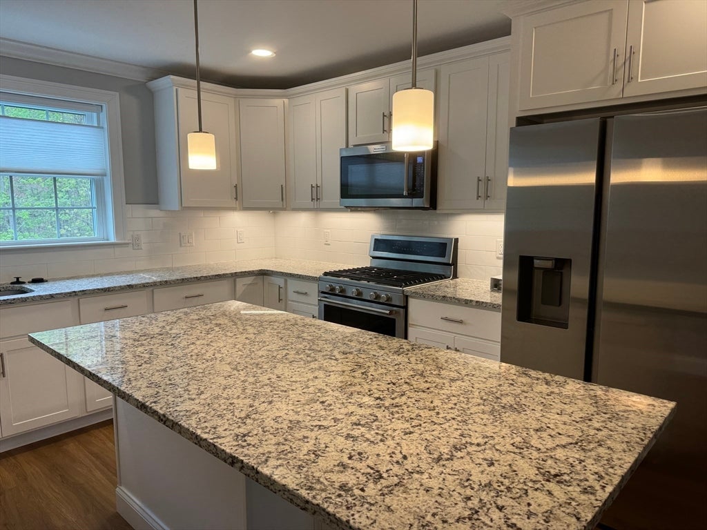 165 Cambridge Rd #17, Woburn, MA, 165 Cambridge Rd #17, Woburn, MA Photo #2