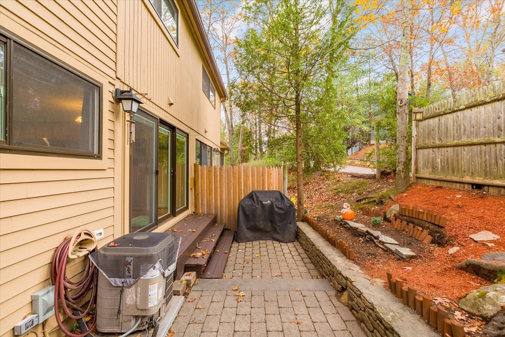 72 Meeting House Path 72