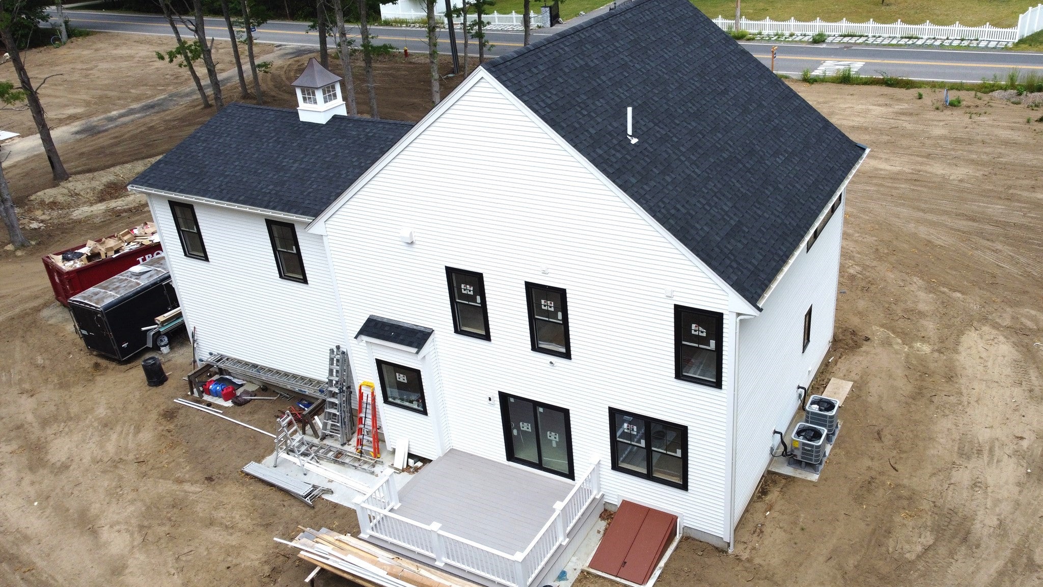 4 Station St