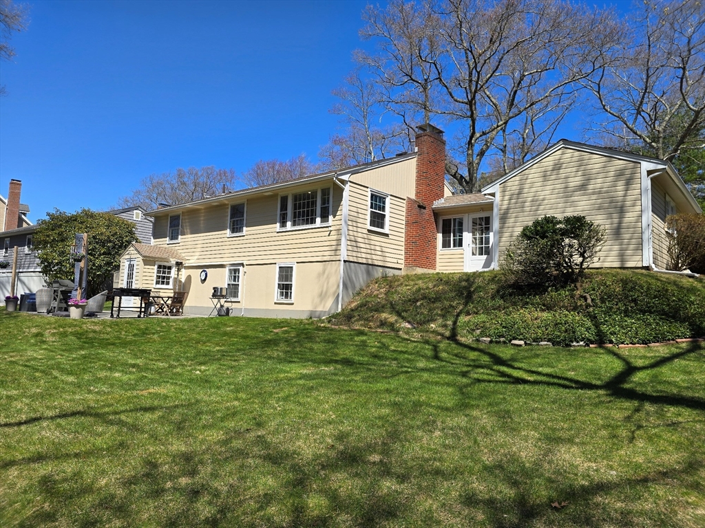 62 Hilldale Rd
