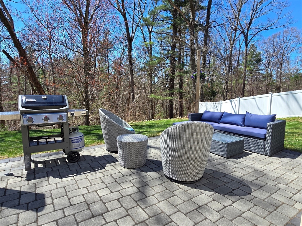 62 Hilldale Rd