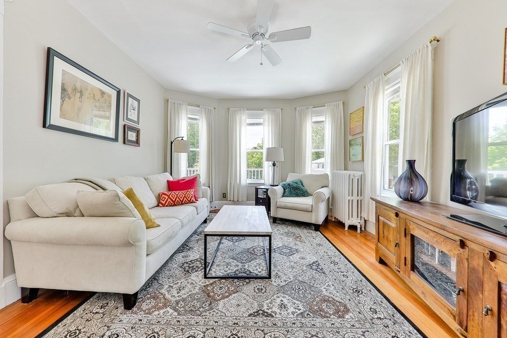 70 Wren St #2, Boston, MA Photo #4