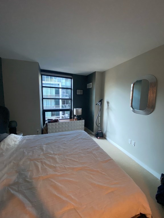 580 Washington St 711