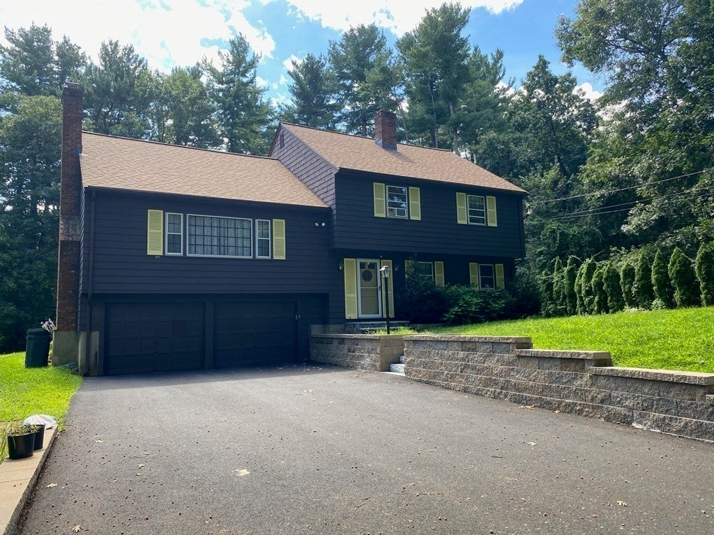 8 Carriage Hill Rd, Andover, MA, 8 Carriage Hill Rd, Andover, MA Photo #1