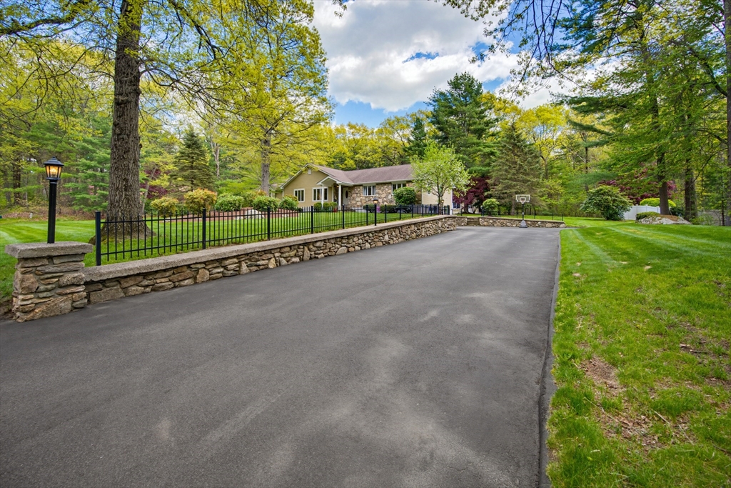 26 Fairway Lane, Foxboro, MA Photo #2