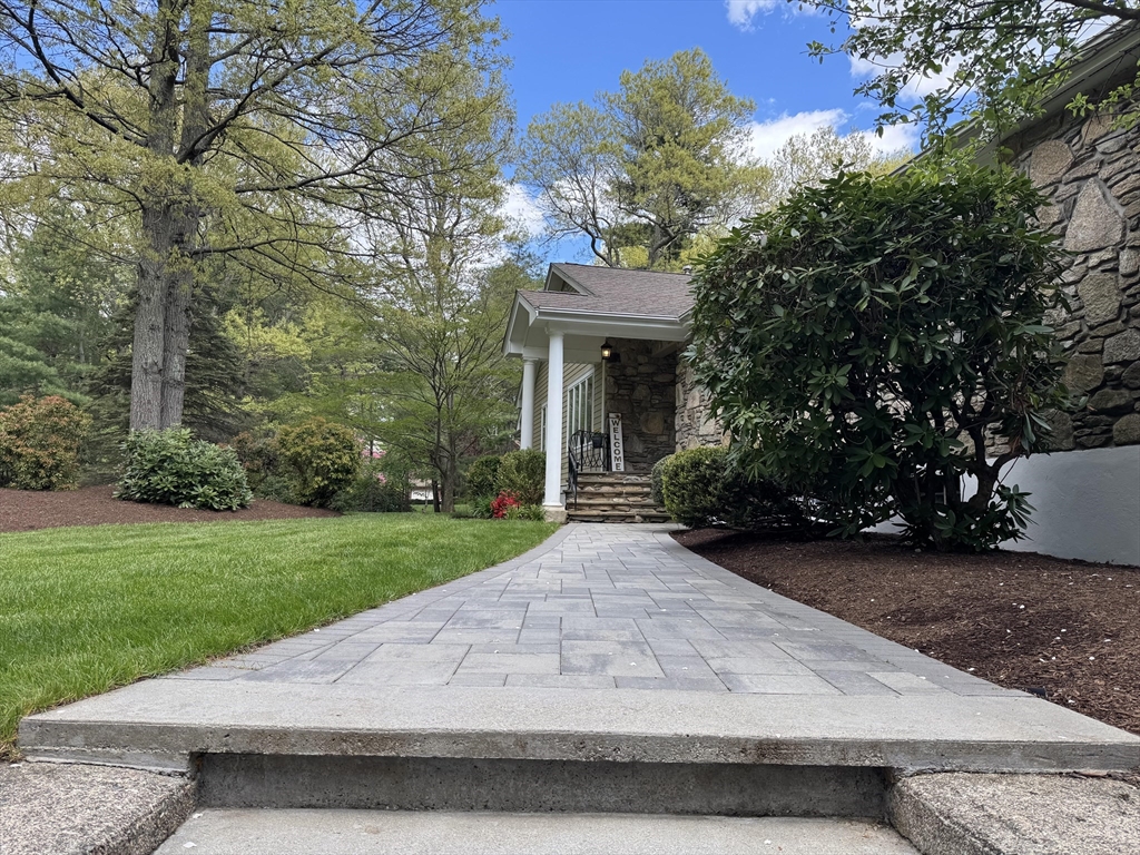 26 Fairway Lane, Foxboro, MA Photo #4