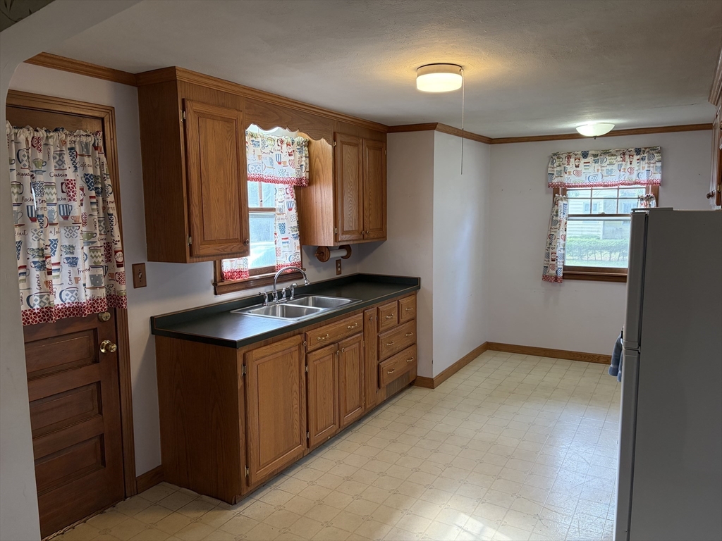 84 Clairmont Ave, Chicopee, MA, 84 Clairmont Ave, Chicopee, MA Photo #5