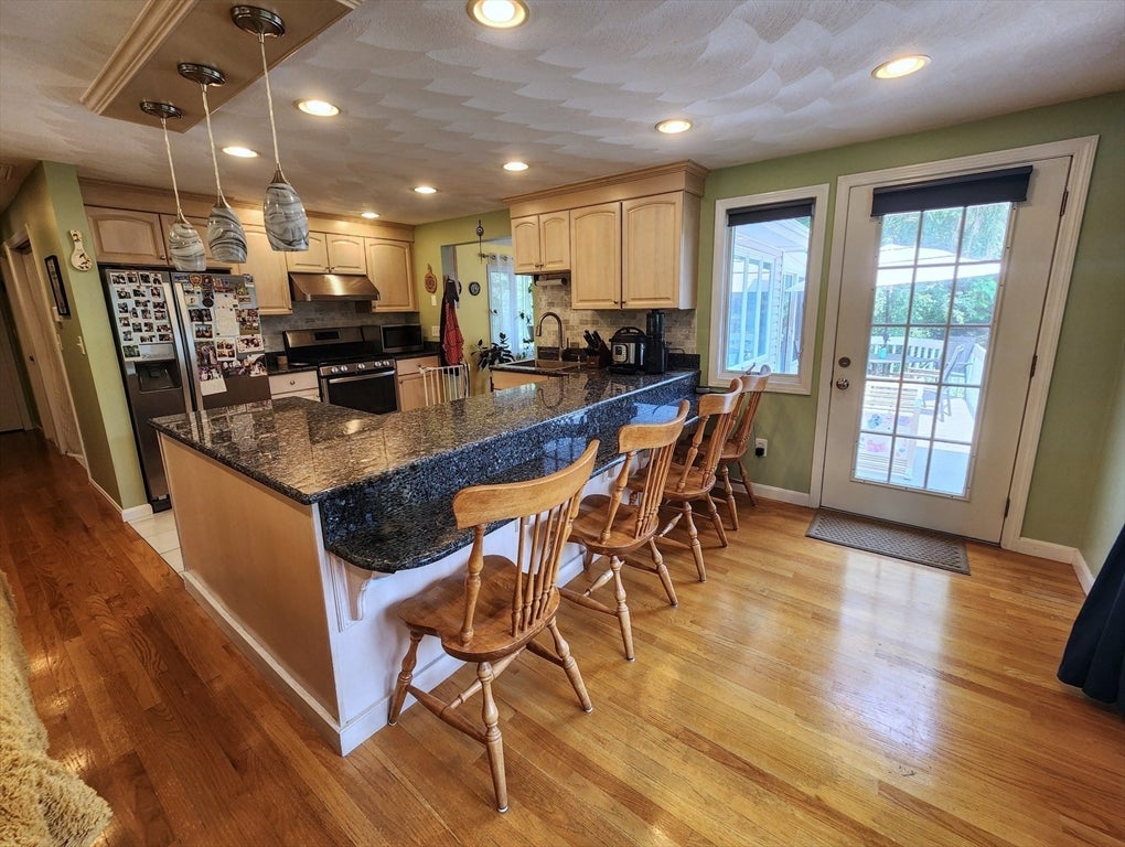 4 Amherst St, Billerica, MA, 4 Amherst St, Billerica, MA Photo #4