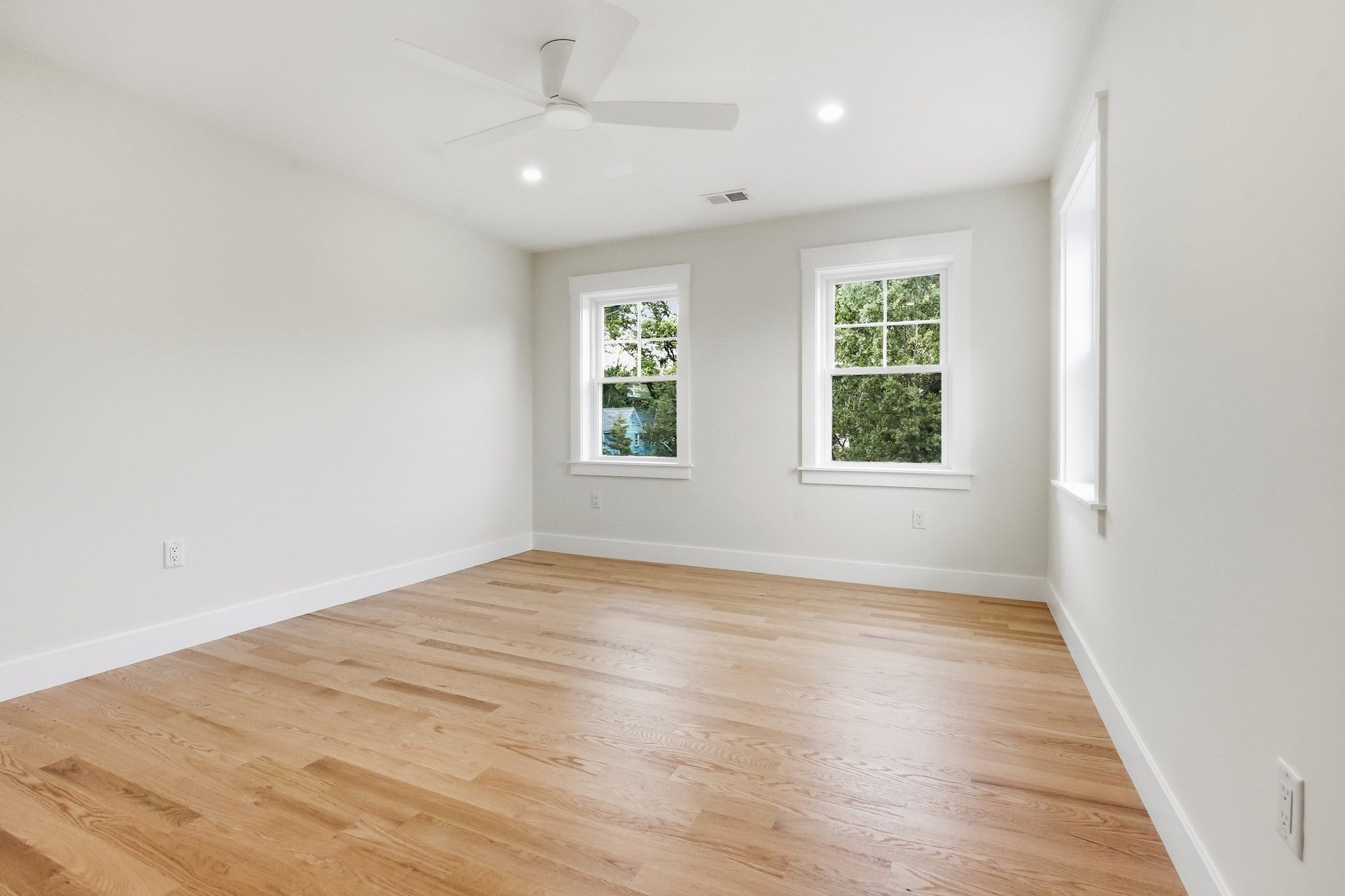 4 Juniper St, Burlington, MA, 4 Juniper St, Burlington, MA Photo #27