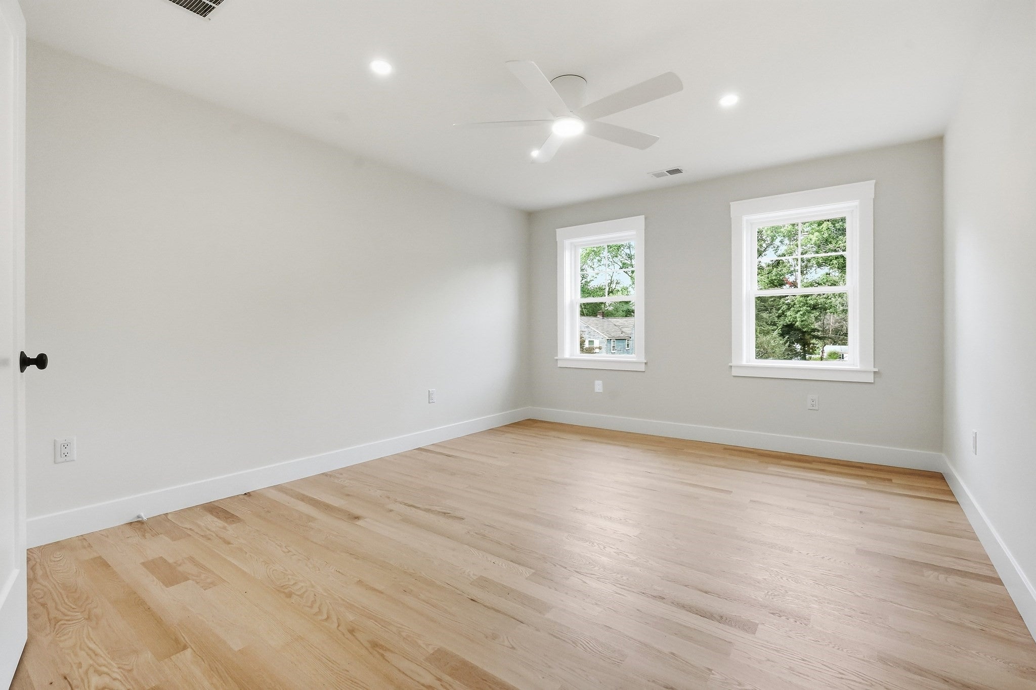 4 Juniper St, Burlington, MA, 4 Juniper St, Burlington, MA Photo #29