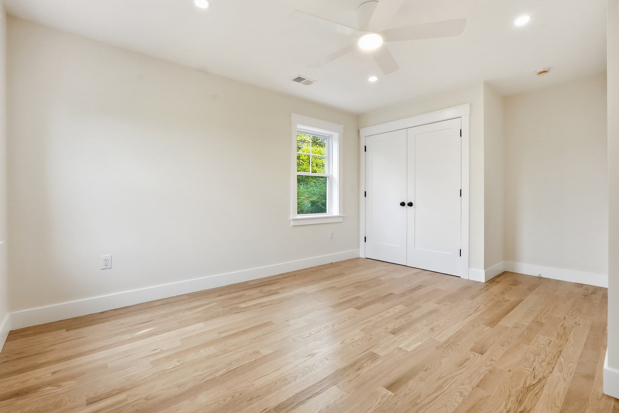 4 Juniper St, Burlington, MA, 4 Juniper St, Burlington, MA Photo #24