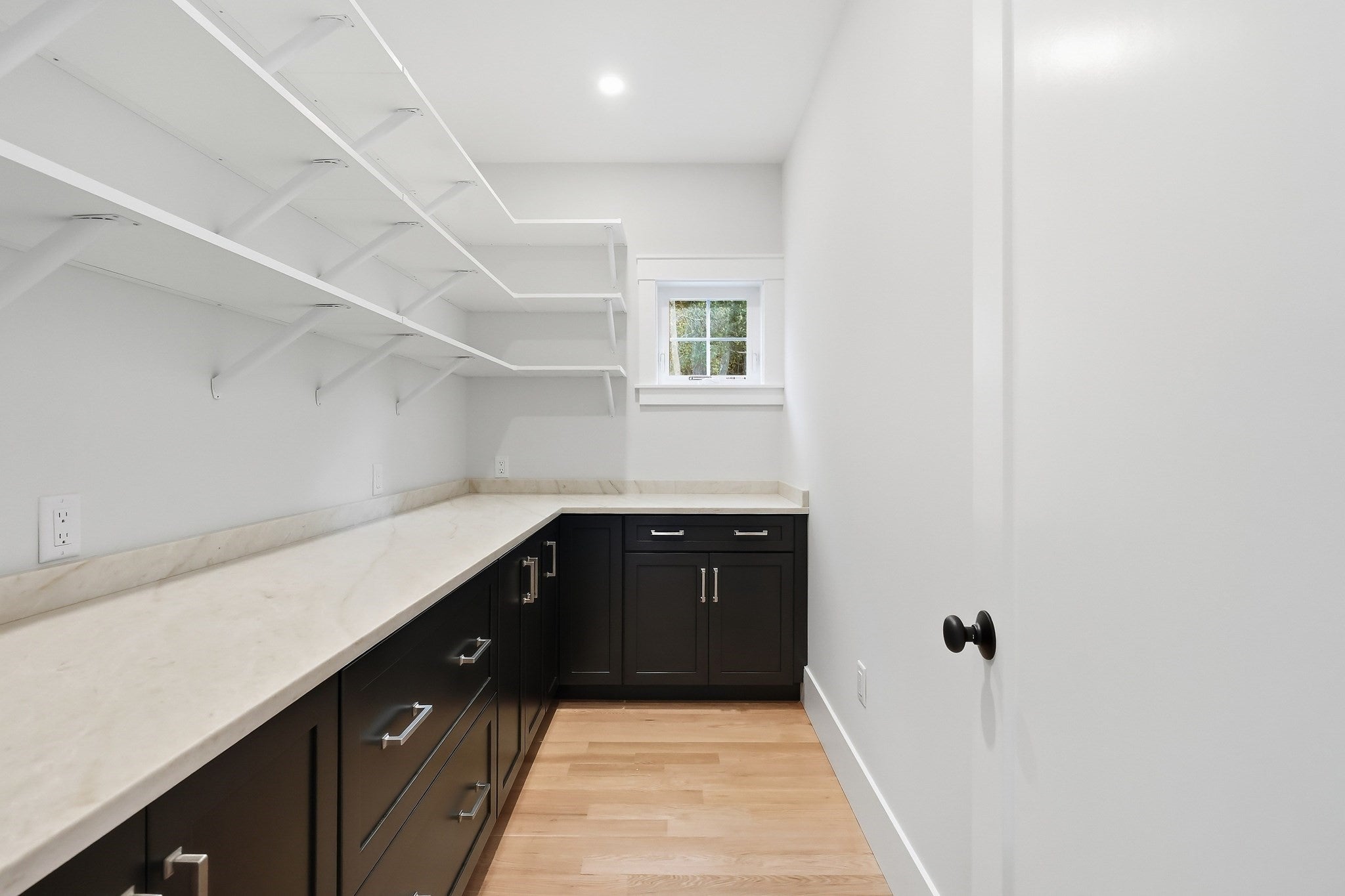 4 Juniper St, Burlington, MA, 4 Juniper St, Burlington, MA Photo #8
