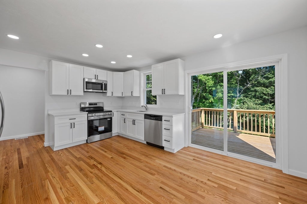 93 Brown St #A, Leicester, MA, 93 Brown St #A, Leicester, MA Photo #15