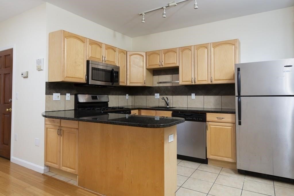 11 Bartlett Place #4, Boston, MA Photo #1