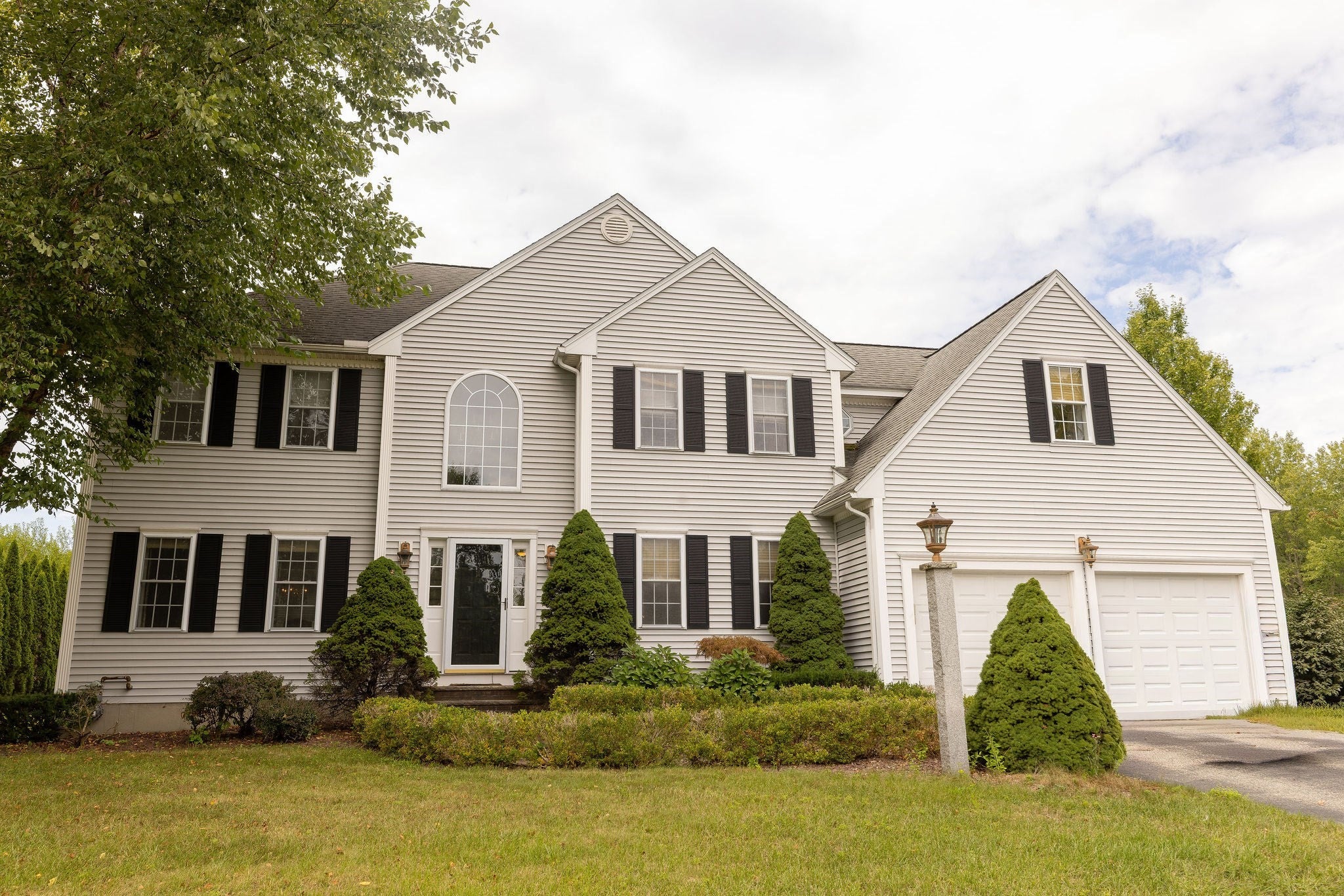 1 Gooseneck Ln, Westford, MA Photo #1