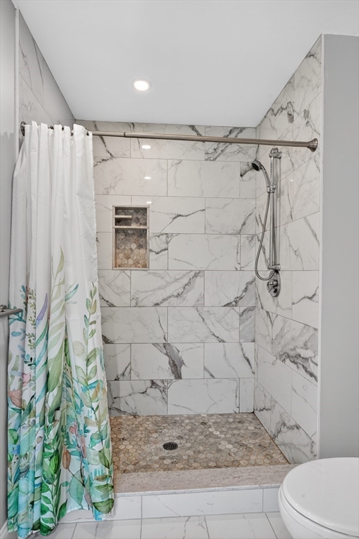 228 Norfolk St #228, Holliston, MA Photo #19
